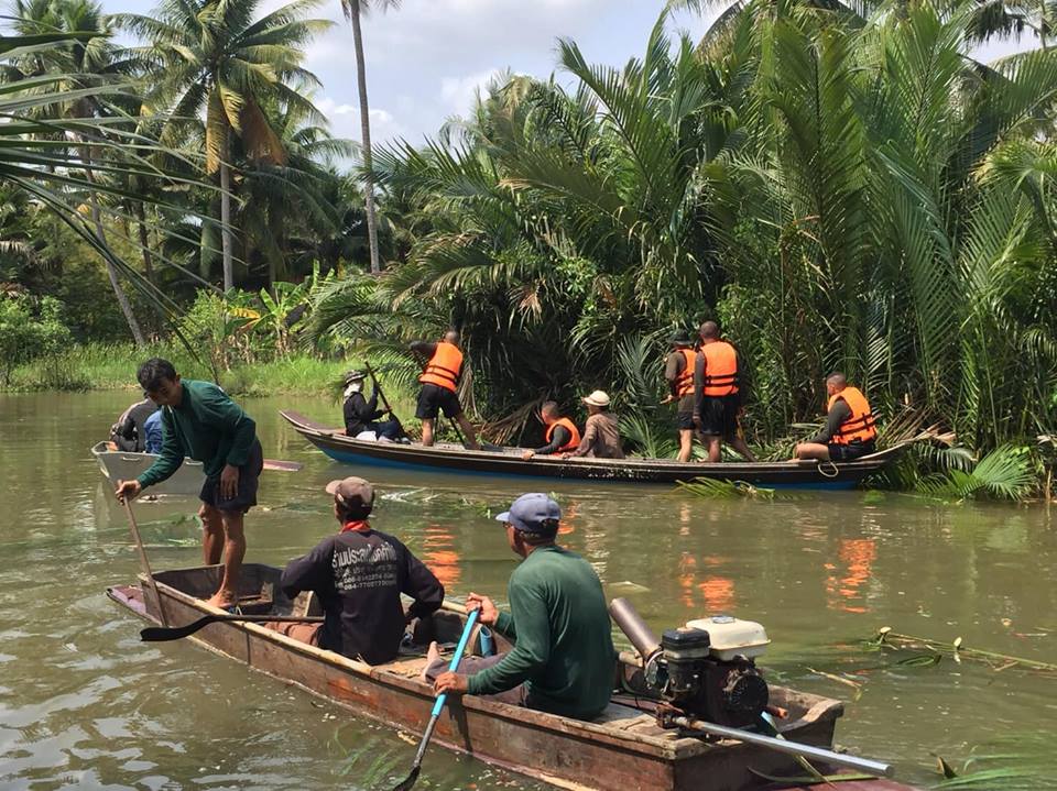 “บางขันเเตก รวมใจภักดิ์ รักสามัคคี ทำความดีถวายพ่อหลวง”