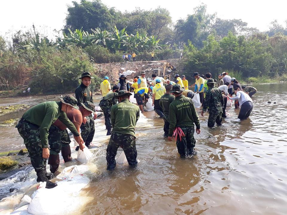 “จิตอาสา..สร้างฝายกักเก็บน้ำบ้านท่าโทกมงคลชัย”