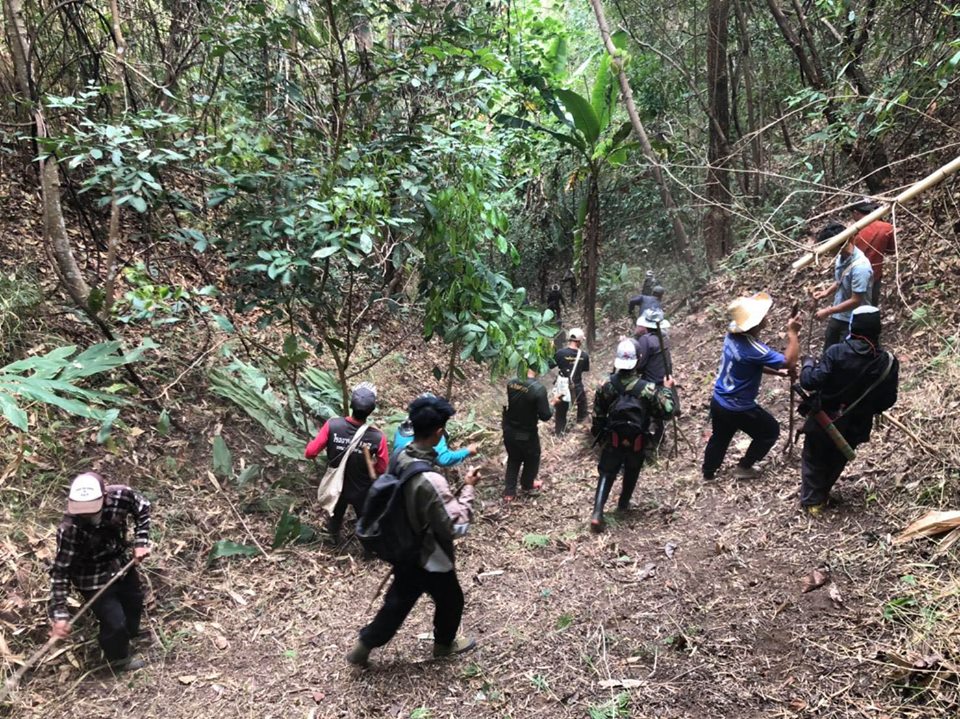 “ ฮีโร่ ” เจ็บอีก ประชาชนจิตอาสาดับไฟป่า แม่ฟ้าหลวง ลุยผจญเพลิงจนไฟคลอด ก่อนนำส่ง รพ.แม่ฟ้าหลวง หน่วยเฉพาะกิจกรมทหารม้าที่ 2 ติดตามอาการช่วยเหลือด่วน.....