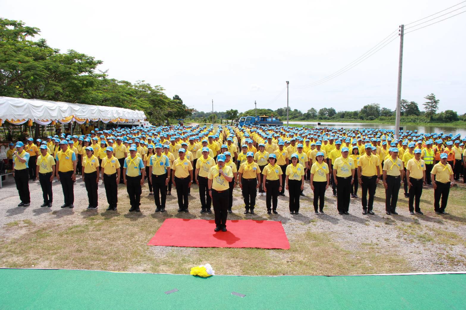 จิตอาสาพระราชทาน 904 วปร. ร่วมพัฒนาลำน้ำลำคลองเฉลิมพระเกียรติ เนื่องในโอกาสมหามงคลวันเฉลิมพระชนพรรษา พระบาทสมเด็จพระเจ้าอยู่หัว ปี 2562