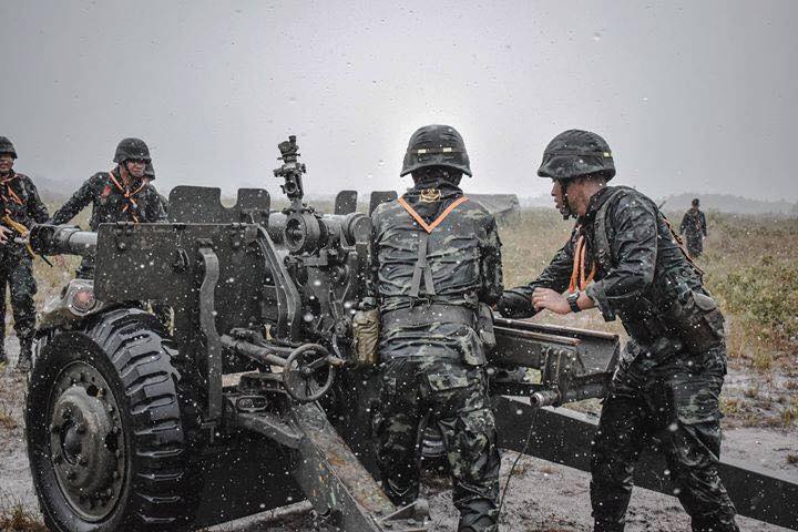 “ การฝึกยิงปืนใหญ่ด้วยกระสุนจริง ” “Artillery live-firing exercise”