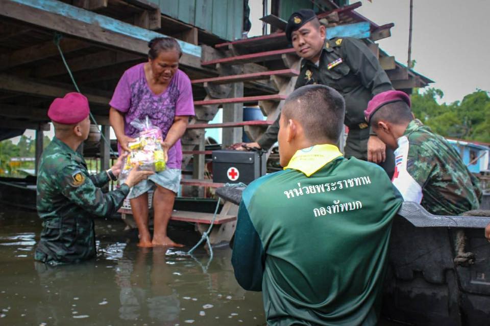 “กองทัพบกห่วงใยประชาชน” “The Royal Thai Army looks after Thai people.”