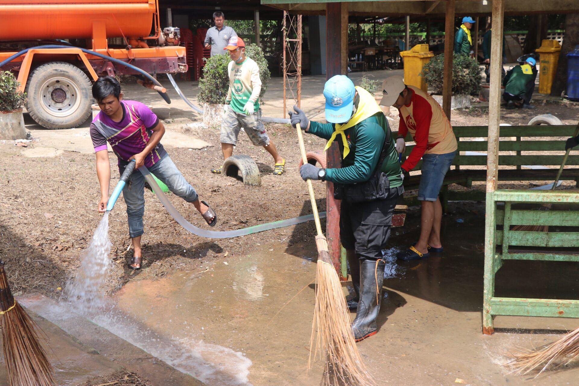 “Big Cleaning Day” ร่วมด้วย ช่วยกัน ทำความสะอาดโรงเรียนบ้านคูเดื่อ