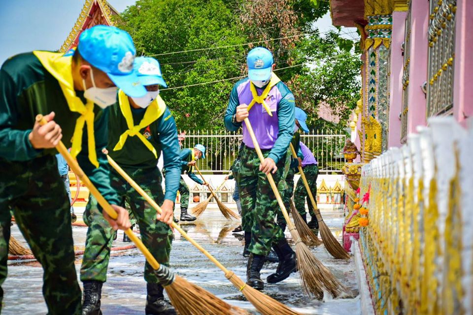 “จิตอาสาฯ ร่วมปรับปรุงภูมิทัศน์และทำความสะอาดศาสนสถาน ภายในบริเวณวัด”