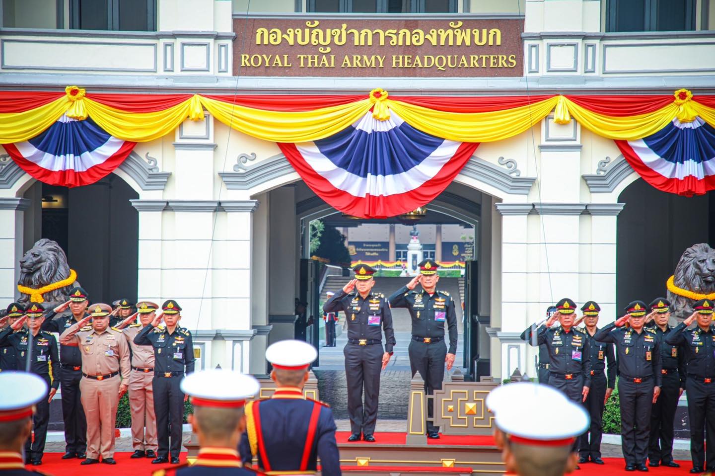 ผู้บัญชาการทหารบก ให้การต้อนรับผู้บัญชาการทหารสูงสุด ในโอกาสตรวจเยี่ยมกองทัพบก และเป็นประธานประชุมผู้บัญชาการเหล่าทัพ ครั้งที่ 2/2567
