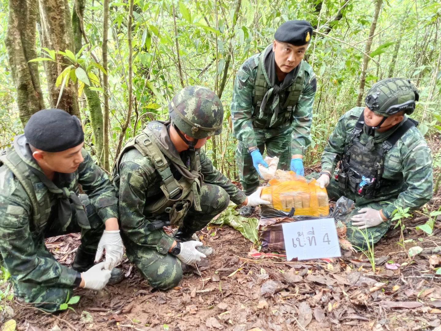 “ตรวจพบกลุ่มขบวนการลำเลียงยาเสพติด อ.ฝาง จ.เชียงใหม่”